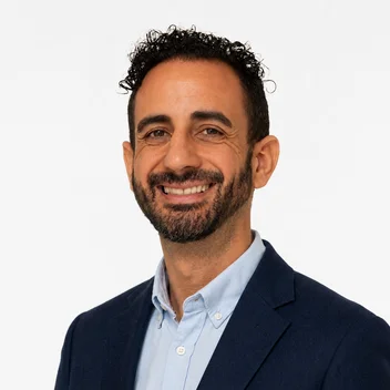 Dr. Alejandro Bello