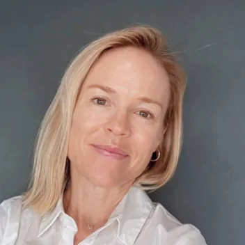 Dra. Esther Román
